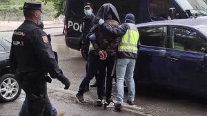 e6Caa5ac3DEaad8